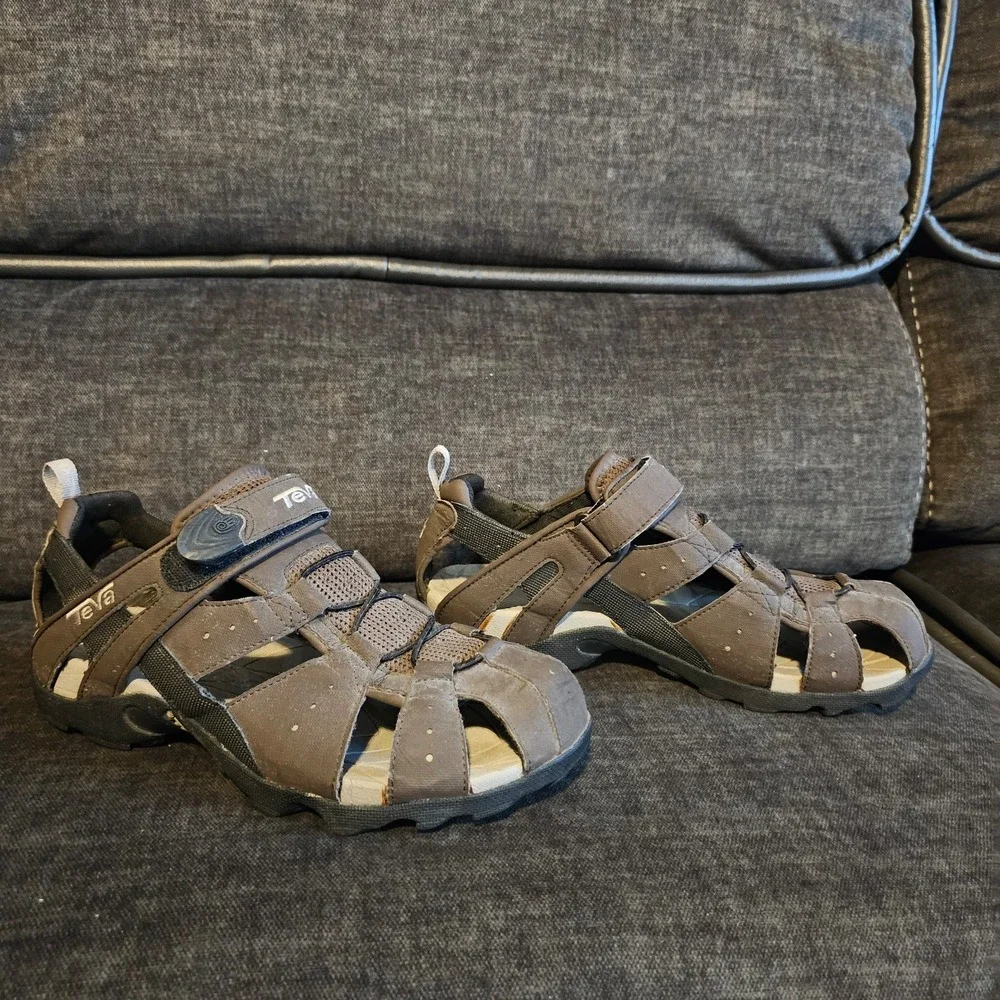 Teva Men's‎ Brown Sandals Size 8